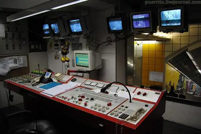 Как устроено самое маленькое метро в мире