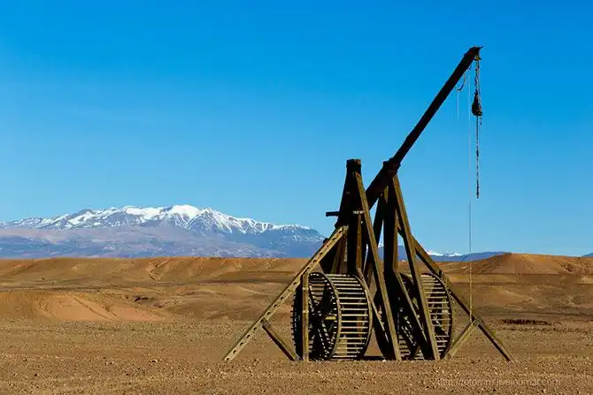 Бутафорский Голливуд и козы на деревьях