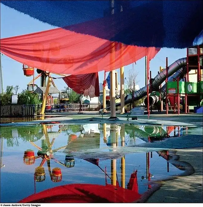 Прогулка по зловещему заброшенному парку развлечений Jazzland