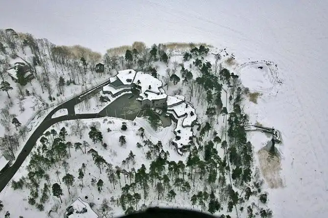 13 необычных современных правительственных зданий мира