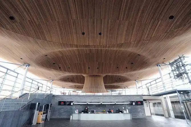 13 необычных современных правительственных зданий мира