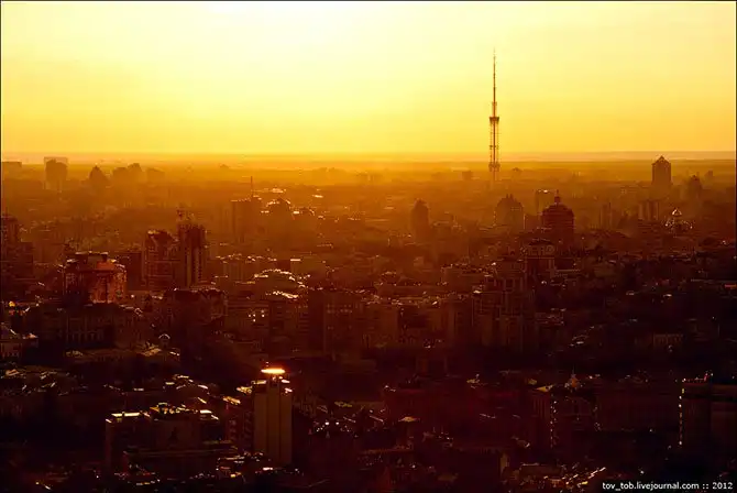 Как устроена киевская телебашня