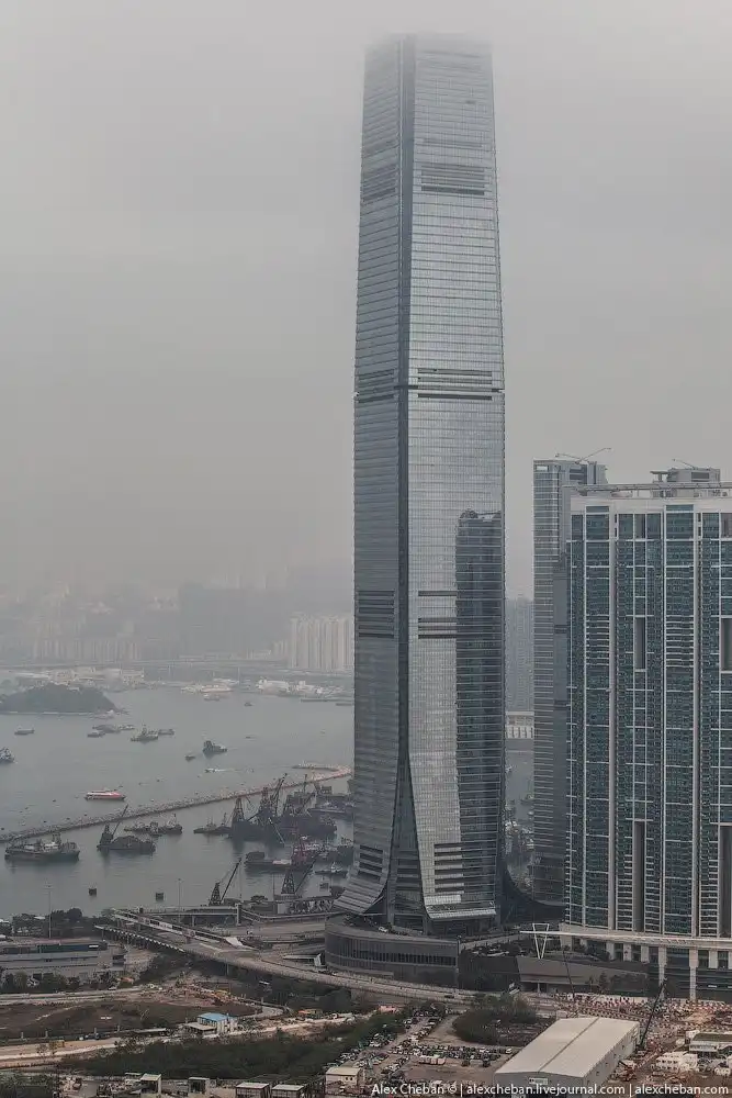 Полет над островом Гонконг