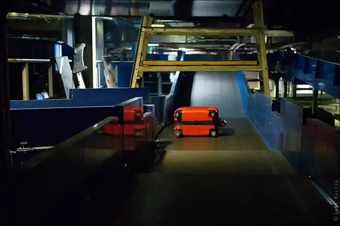 Как сортируют багаж в аэропорту Домодедово