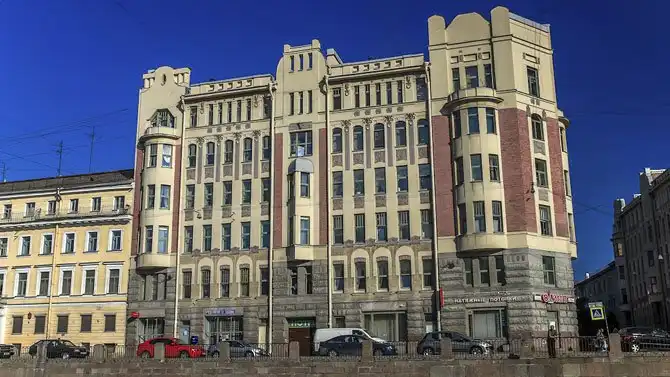 Прогулка по каналам и рекам Петербурга