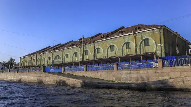 Прогулка по каналам и рекам Петербурга