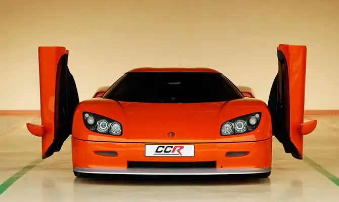 10 самых быстрых авто в мире