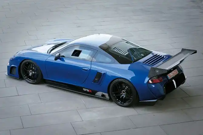 10 самых быстрых авто в мире