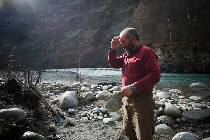 Как в Грузии добывают золото