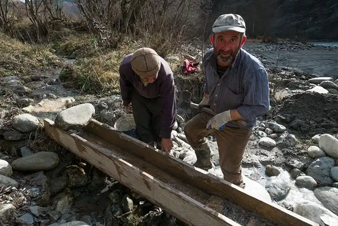 Как в Грузии добывают золото