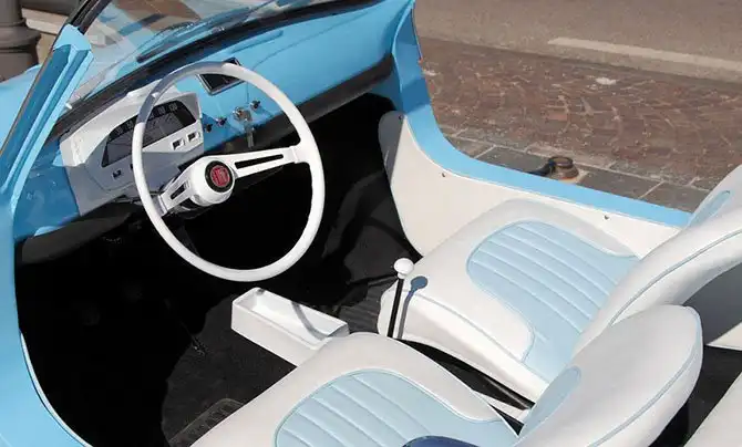 Самые интересные лоты автоаукциона в Монако