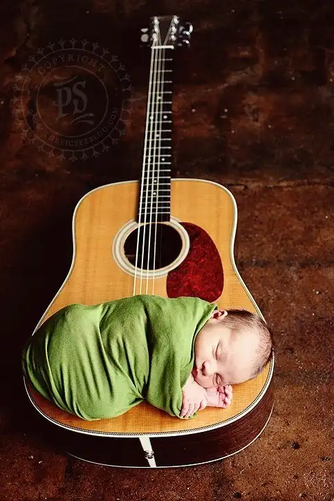 Малыши, которые проспали свою первую фотосессию