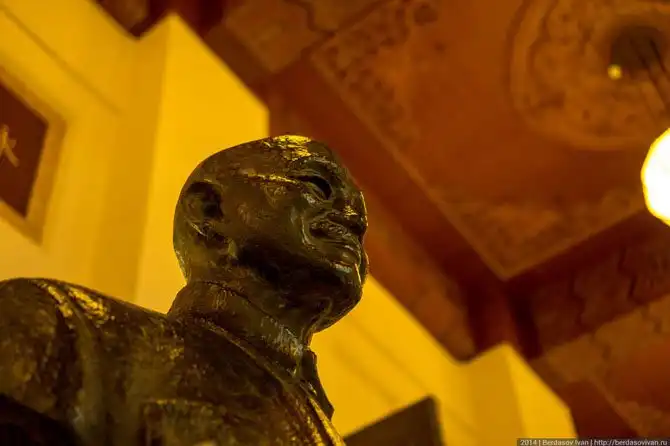 Экскурсия на мемориал Чан Кайши