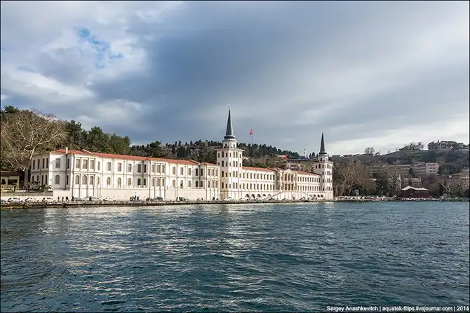 Паутина времен на берегах Босфора