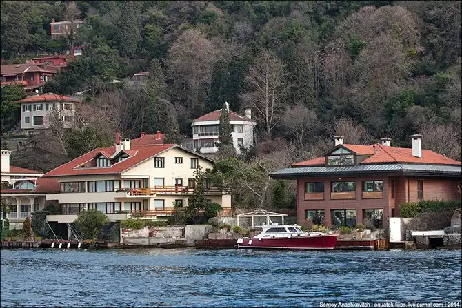 Паутина времен на берегах Босфора