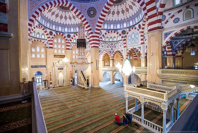 Экскурсия в мечеть «Сердце Чечни»