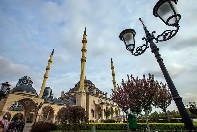 Экскурсия в мечеть «Сердце Чечни»