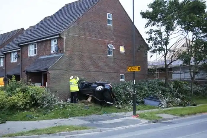 Водитель и пассажир "родились в рубашке"