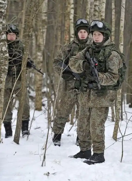 Боевая экипировка "Ратник" - российский солдат будущего