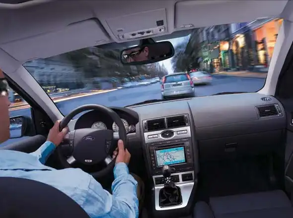 "Forbes" опубликовал список 10 самых опасных ошибок за рулем