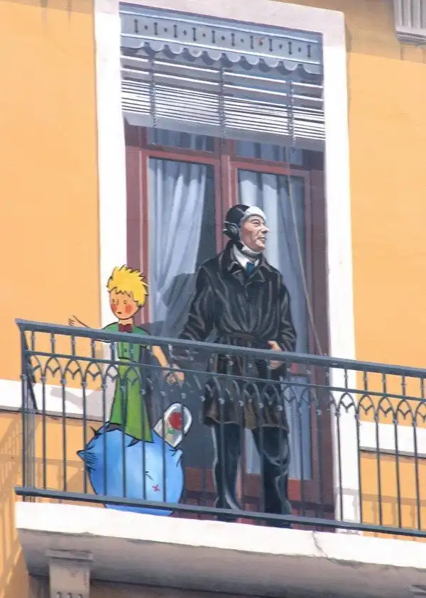 Необычное здание в Лионе