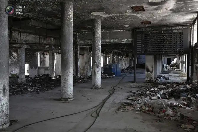 Прогулка по заброшенному международному аэропорту «Эллиникон» в Афинах