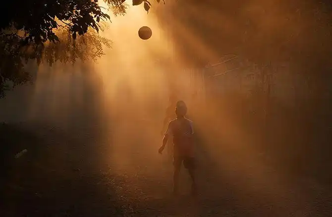 Детские забавы в разных концах света