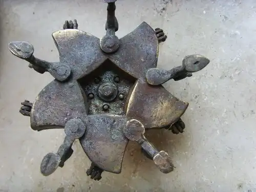 ЗАПЧАСТИ ОТ ЛУНЫ ИЛИ ЧТО НА НАС ПАДАЕТ СВЕРХУ