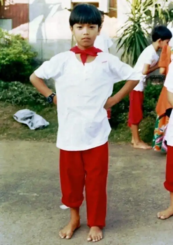 Этот мальчик в будущем станет известной женщиной-моделью, рекламирующей нижнее белье