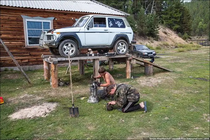 Контрасты байкальской жизни