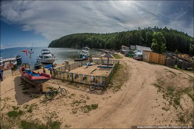 Контрасты байкальской жизни