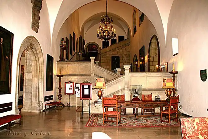 Самые красивые замки мира, в которых можно отдохнуть