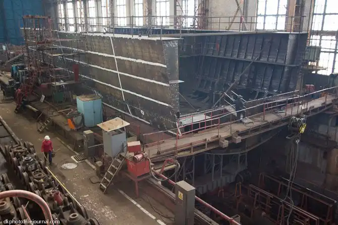 Как строят военные корабли