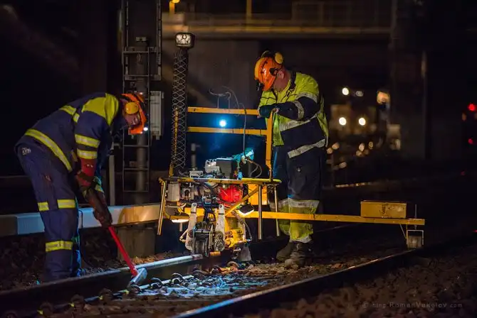 Как проходит ночь в Хельсинском метро