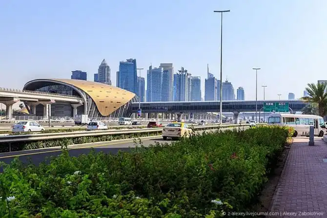 Путешествие по метро Дубая