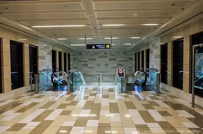 Путешествие по метро Дубая