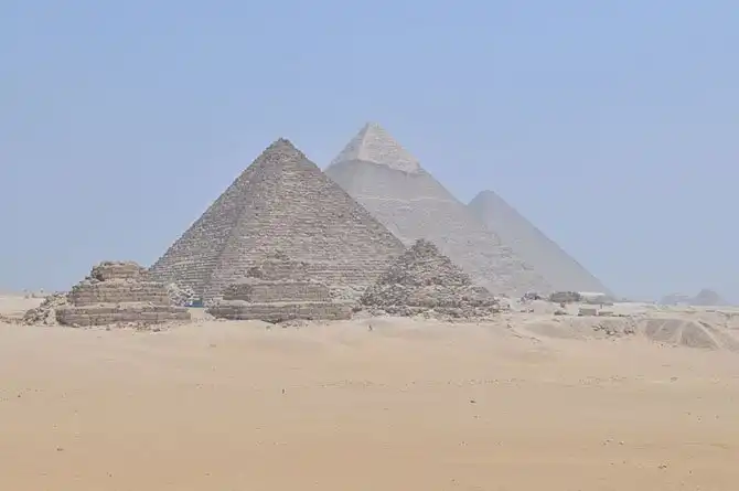 Самые загрязнённые достопримечательности мира