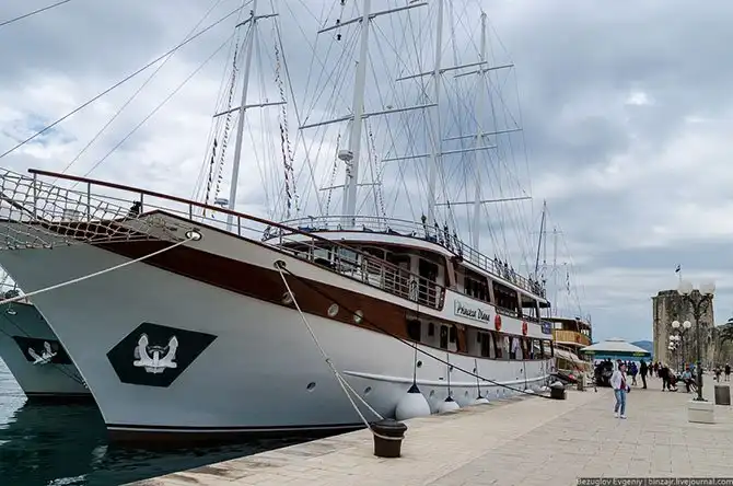 Прогулка по историческому городу в Хорватии