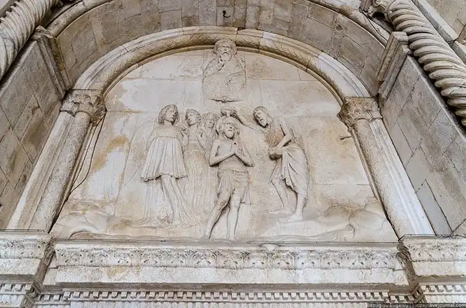 Прогулка по историческому городу в Хорватии