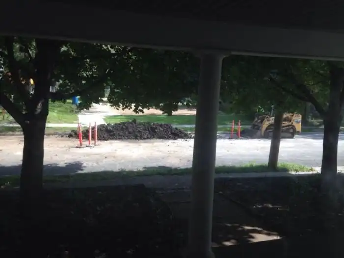 Пошутила над строителями