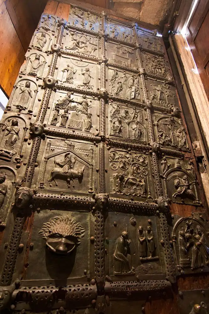 Прогулка по четырем соборам Вероны