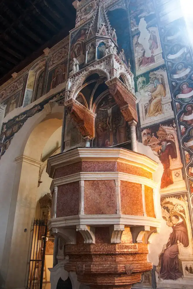 Прогулка по четырем соборам Вероны