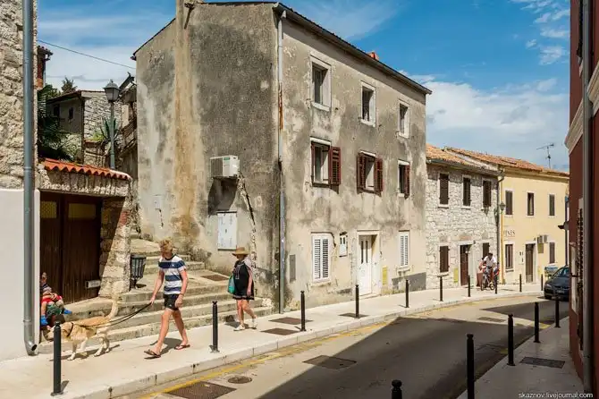 Прогулка по цветной жемчужине Адриатики