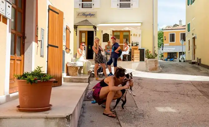 Прогулка по цветной жемчужине Адриатики