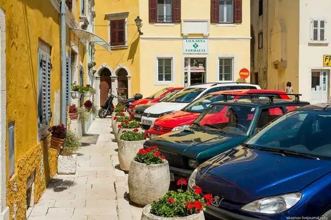 Прогулка по цветной жемчужине Адриатики