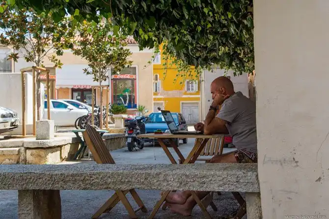 Прогулка по цветной жемчужине Адриатики