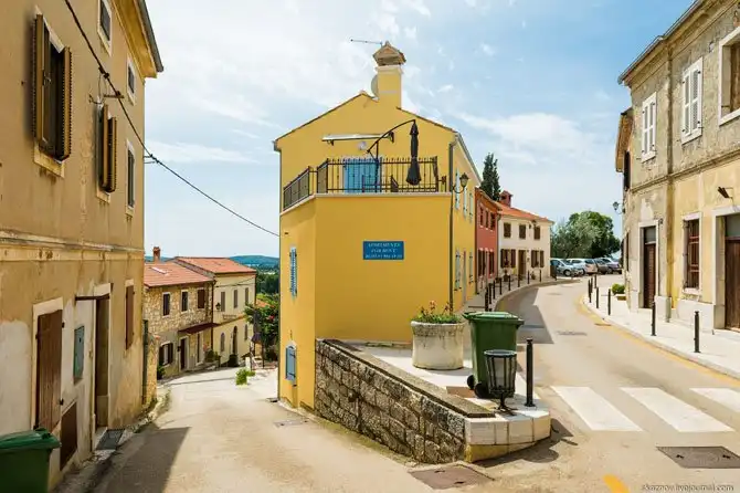 Прогулка по цветной жемчужине Адриатики