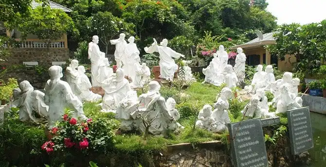 Статуи изнутри