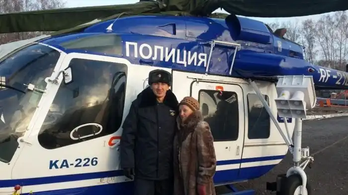 Полицейские сделали селфи со своими матерями