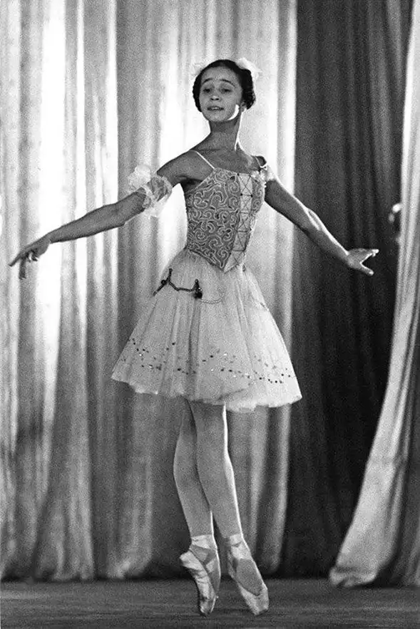 Мастер фотографии Лев Шерстенников